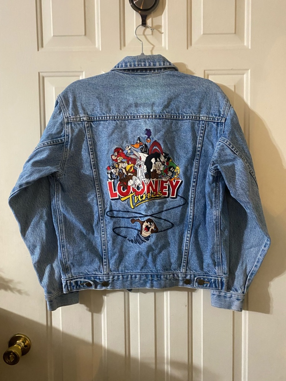 Looney Tunes 90’s Vintage Denim Jean Jacket Size XS 1997 Embroidered Cotton